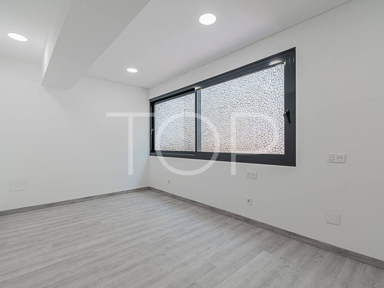 Villa for Sale in El Madroñal, Tenerife 11