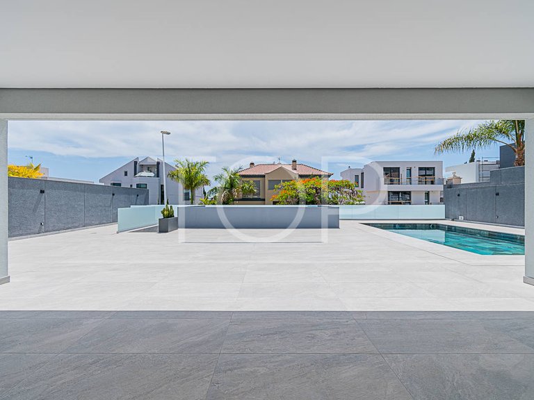 Villa for Sale in El Madroñal, Tenerife 3