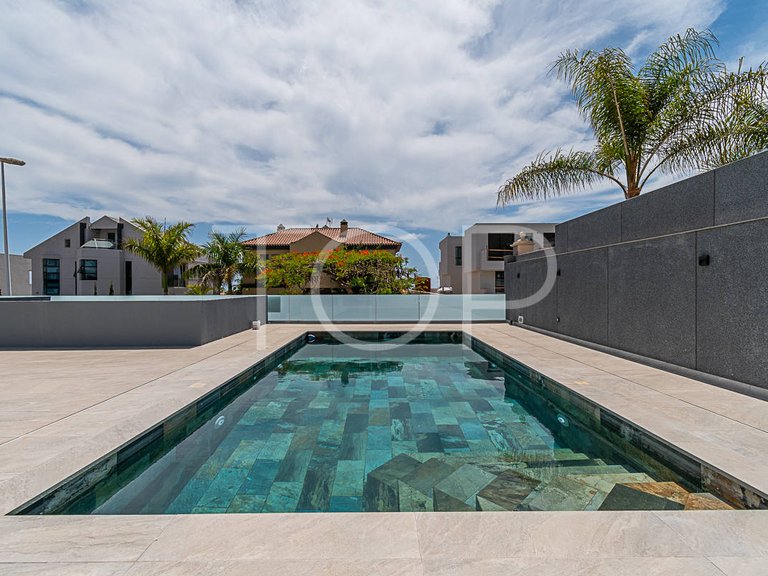 Villa for Sale in El Madroñal, Tenerife 23