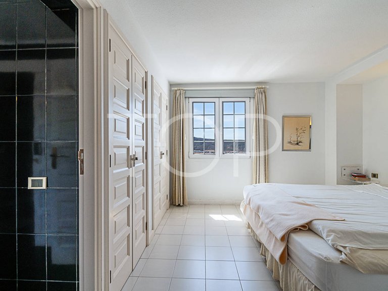 Apartment for Sale in Los Cristianos, Tenerife 16