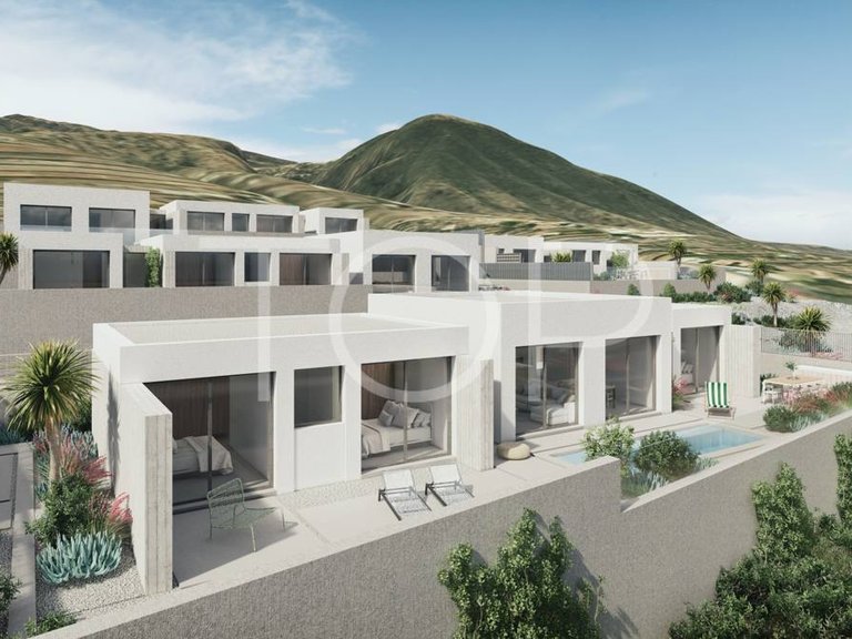 Villa for Sale in El Pozo, Tenerife 12