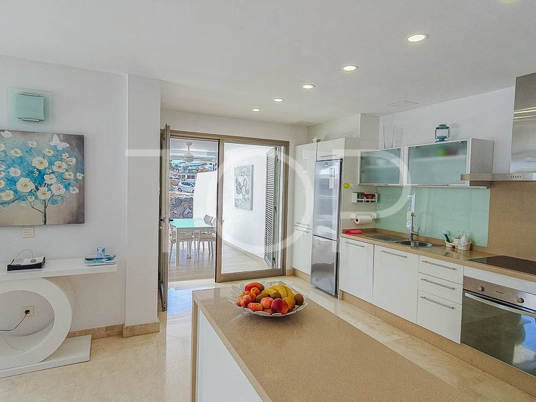 Apartment for Sale in La Caleta, Tenerife 8