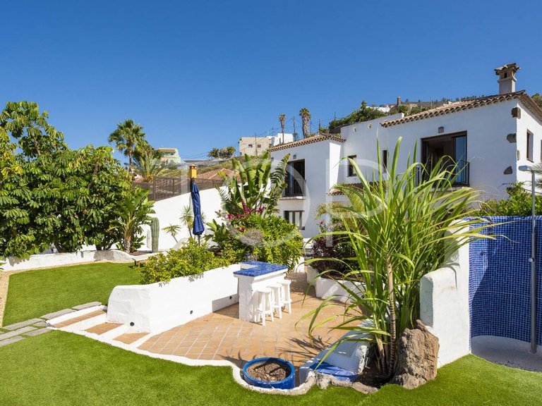 Town House for Sale in Guía De Isora, Tenerife 3