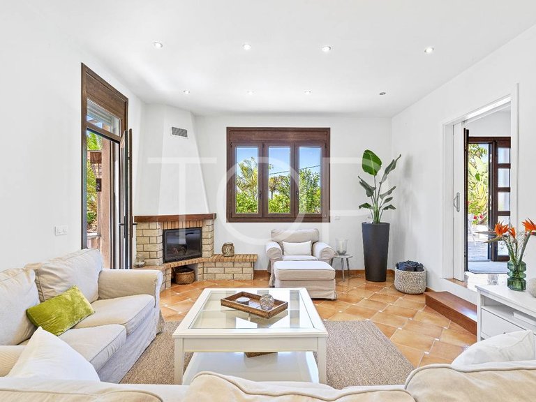 Town House for Sale in Guía De Isora, Tenerife 12
