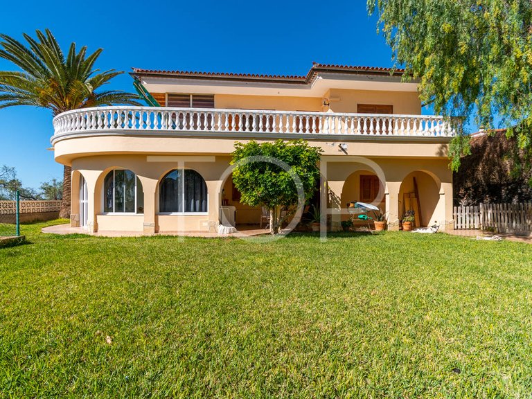 Town House for Sale in Chayofa, Tenerife 1