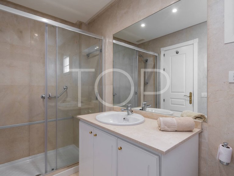 Apartment for Sale in Playa Del Duque, Tenerife 11