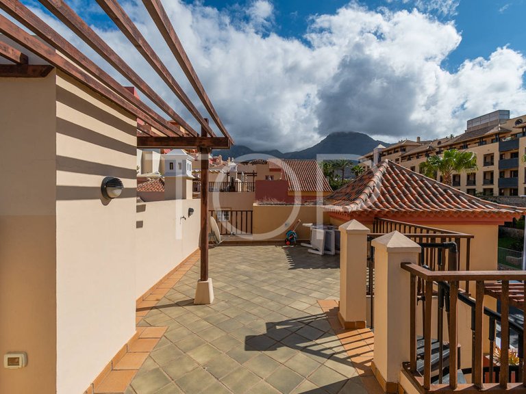 Apartment for Sale in Playa Del Duque, Tenerife 17