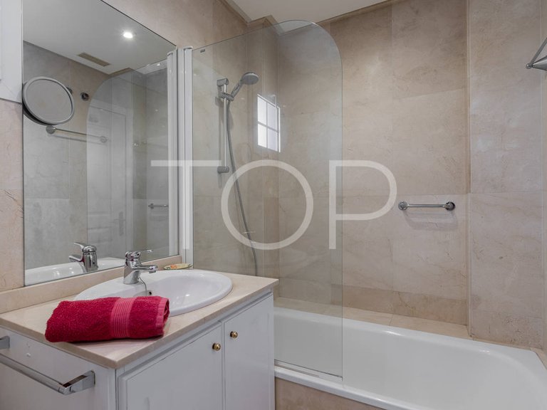 Apartment for Sale in Playa Del Duque, Tenerife 15