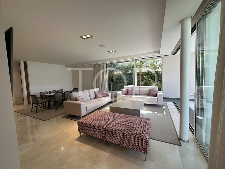 Villa for Sale in Playa De Las Américas, Tenerife 7