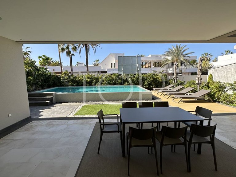 Villa for Sale in Playa De Las Américas, Tenerife 3