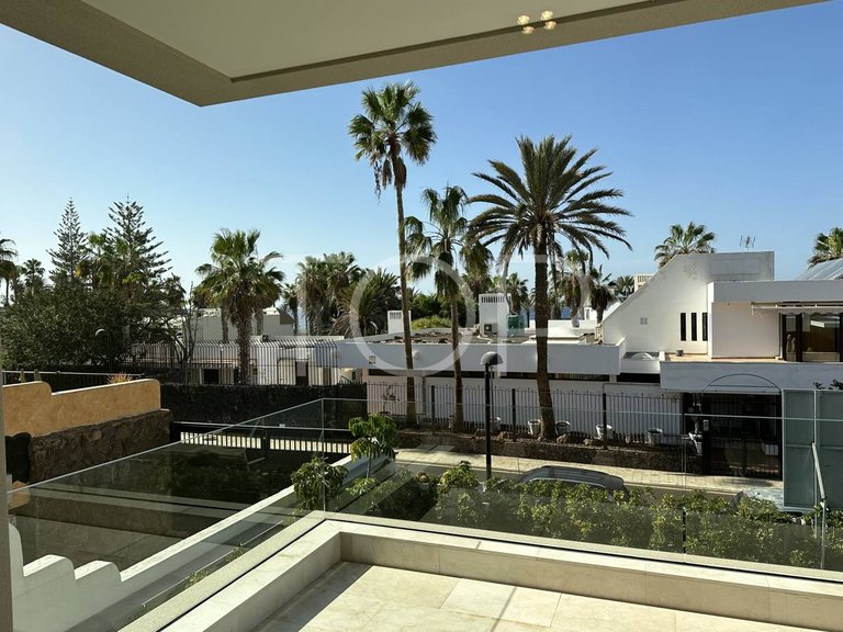 Villa for Sale in Playa De Las Américas, Tenerife 2