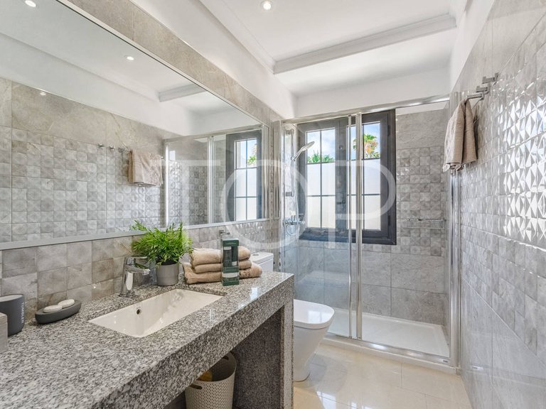 Town House for Sale in La Caleta, Tenerife 26