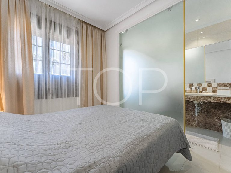 Town House for Sale in La Caleta, Tenerife 32