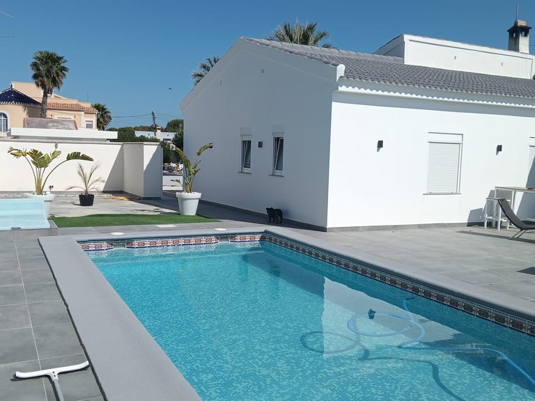 Villa for Sale in Lomas De Cabo Roig, Alicante, 11