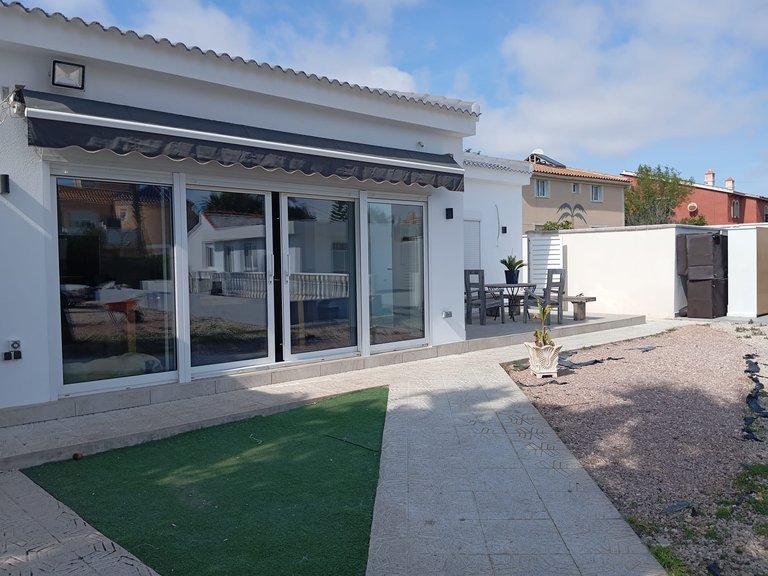 Villa for Sale in Lomas De Cabo Roig, Alicante, 39