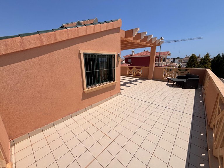 Villa for Sale in Urbanización Ciudad Quesada, Alicante 6
