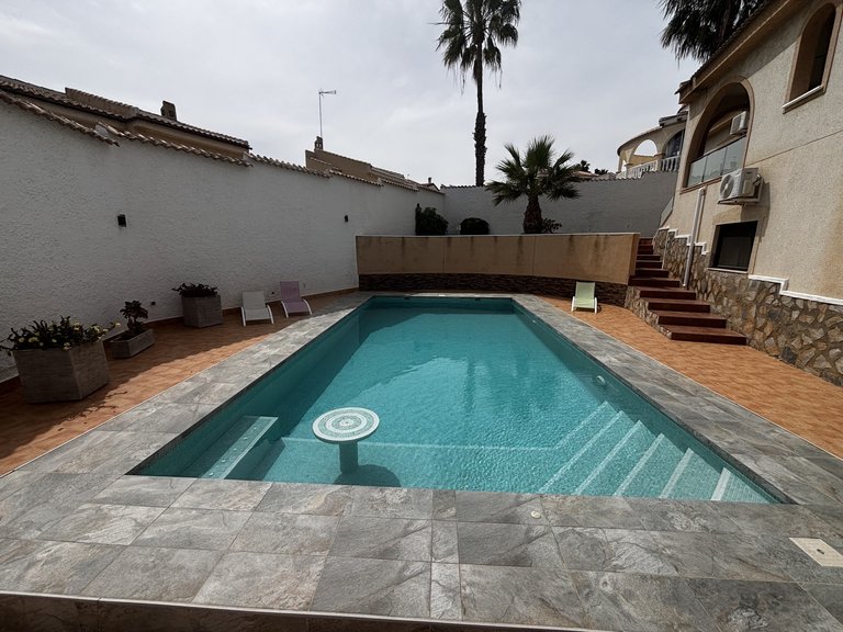 Villa for Sale in Ciudad Quesada, Alicante, 32