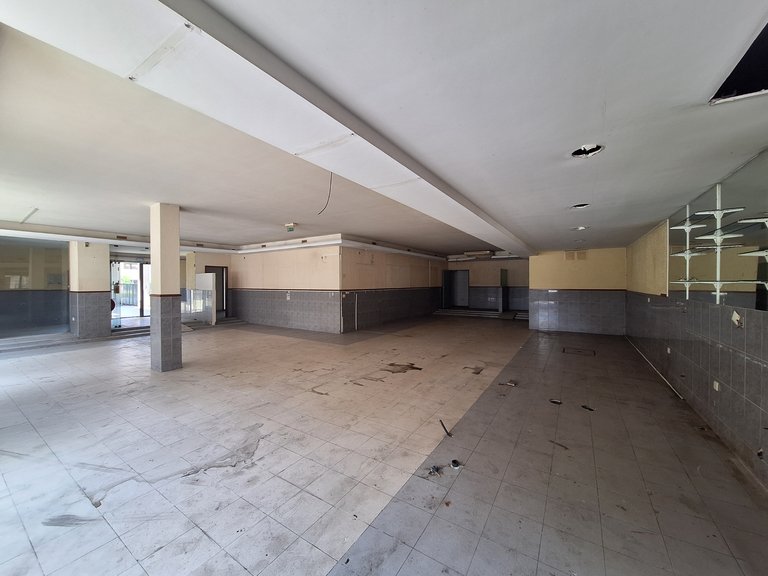 Commercial for Sale in Campanhã, Porto 6