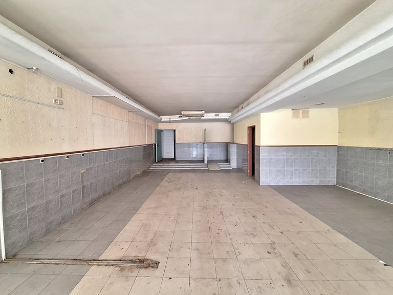 Commercial for Sale in Campanhã, Porto 7