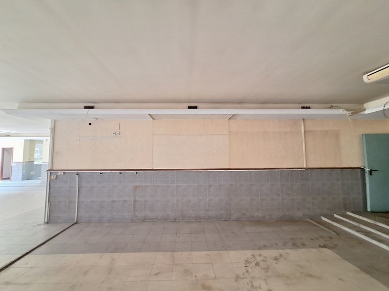 Commercial for Sale in Campanhã, Porto 9