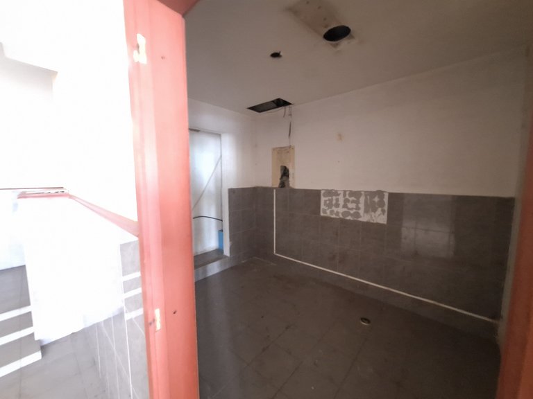Commercial for Sale in Campanhã, Porto 14