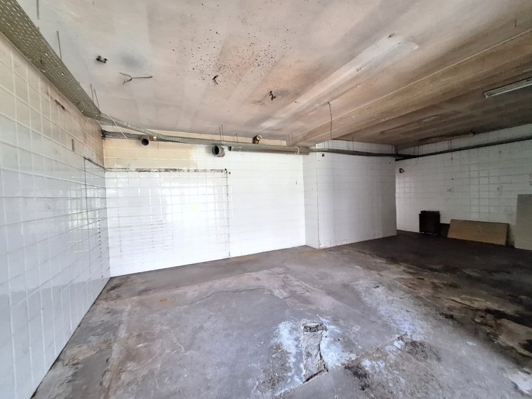 Commercial for Sale in Campanhã, Porto 17