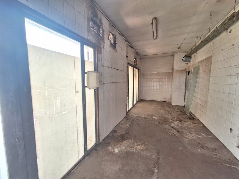 Commercial for Sale in Campanhã, Porto 19
