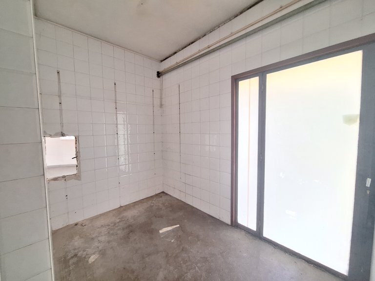 Commercial for Sale in Campanhã, Porto 22