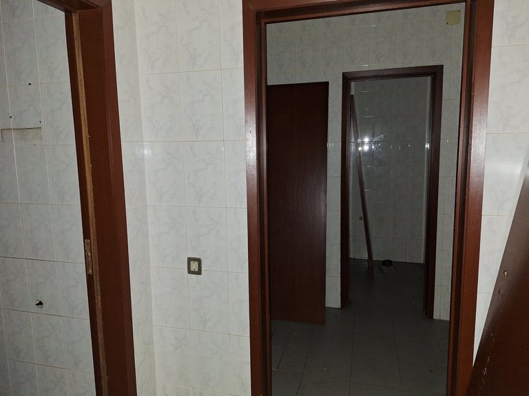 Commercial for Sale in Campanhã, Porto 23
