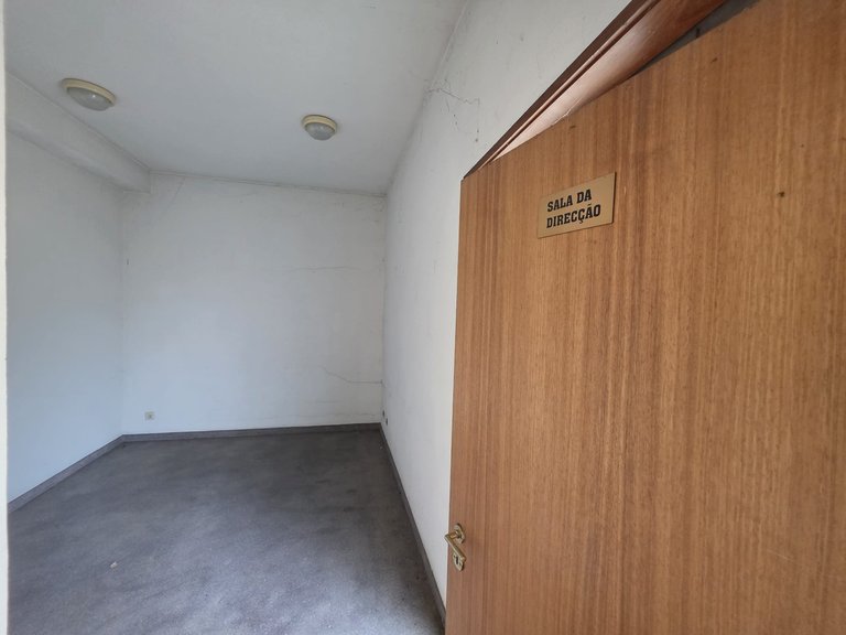 Commercial for Sale in Campanhã, Porto 15