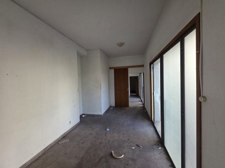 Commercial for Sale in Campanhã, Porto 14