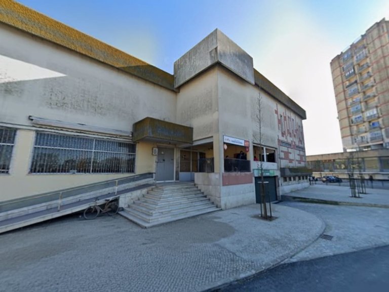 Commercial for Rent in Samora Correia, Santarém 3
