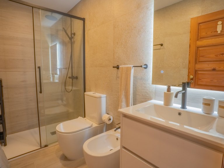 Town House for Sale in São Felix Da Marinha, Porto 8