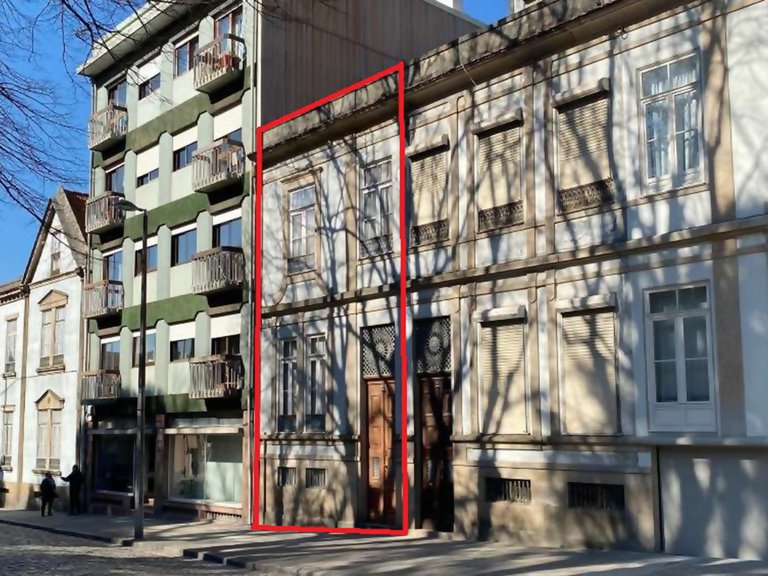 Commercial for Sale in Lordelo Do Ouro E Massarelos, Porto 2