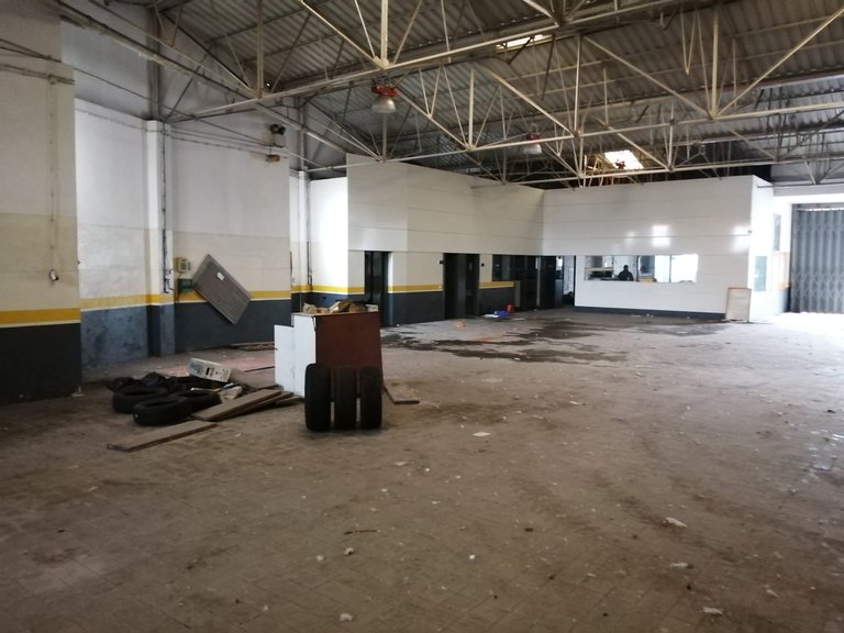 Commercial for Rent in Paranhos, Porto 2