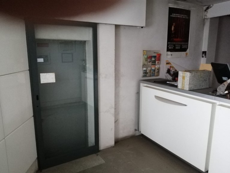 Commercial for Rent in Paranhos, Porto 12