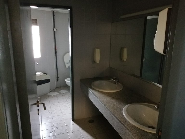 Commercial for Rent in Paranhos, Porto 21