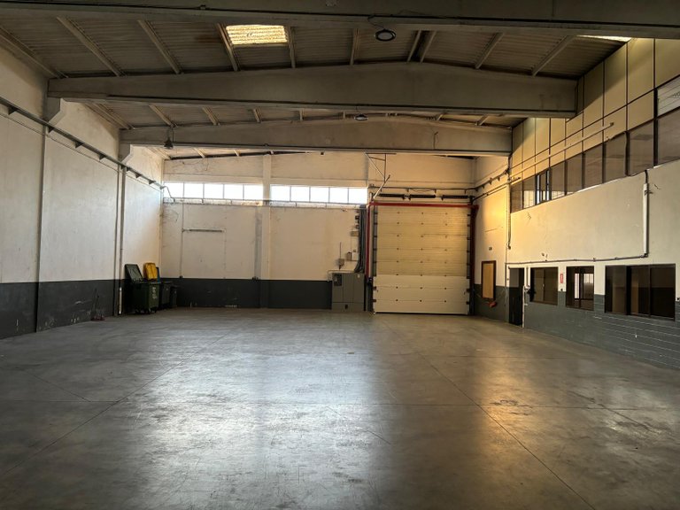 Commercial for Rent in Castêlo Da Maia, Porto 6