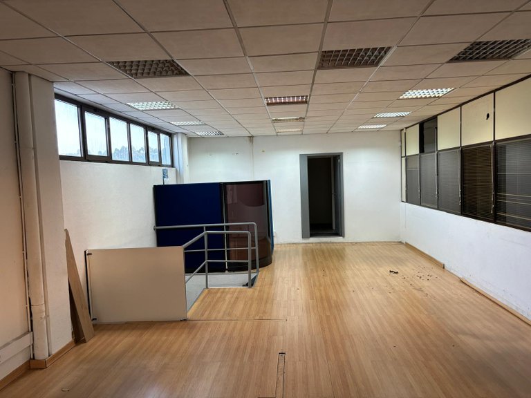 Commercial for Rent in Castêlo Da Maia, Porto 10