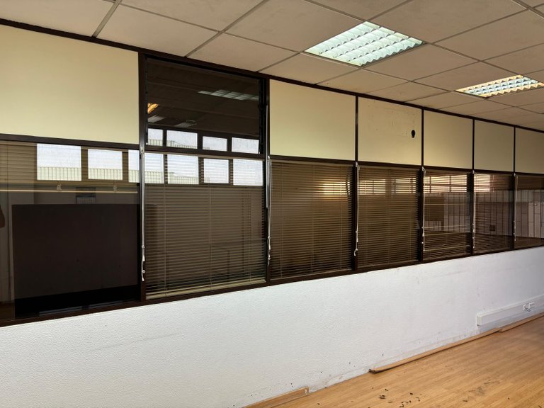 Commercial for Rent in Castêlo Da Maia, Porto 11