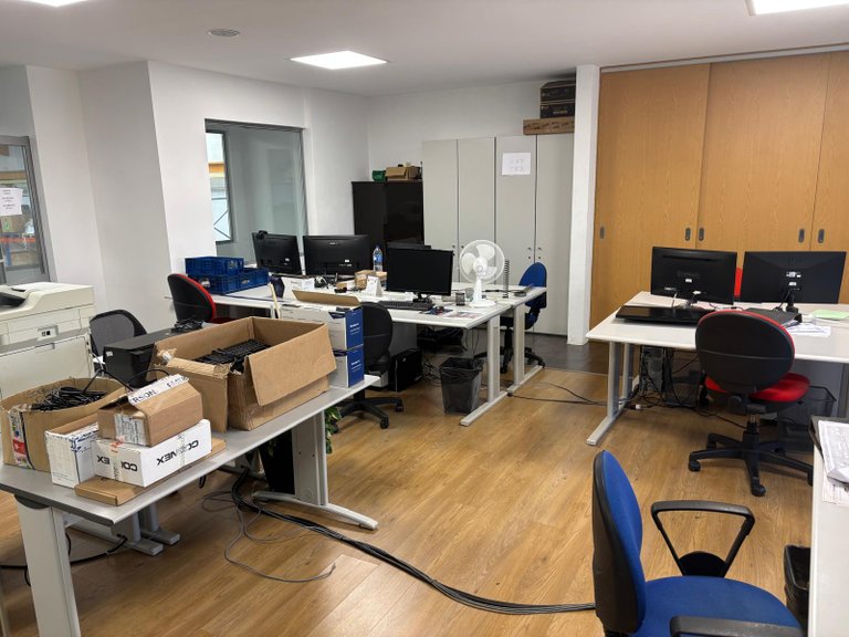 Commercial for Sale in Cidade Da Maia, Porto 17