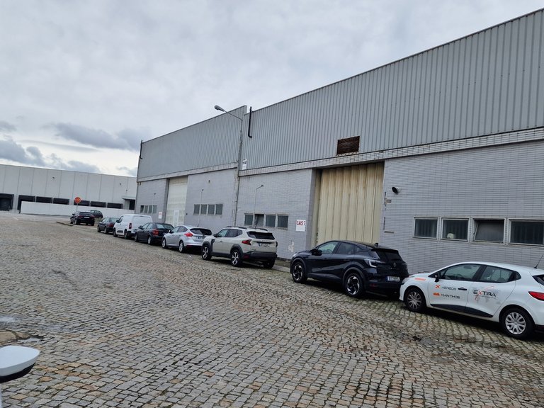 Commercial for Rent in Vila Nova Da Telha, Porto 2