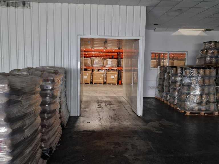 Commercial for Rent in Vila Nova Da Telha, Porto 18