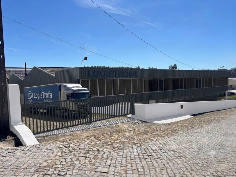 Commercial for Rent in Bougado (são Martinho E Santiago), Porto 1