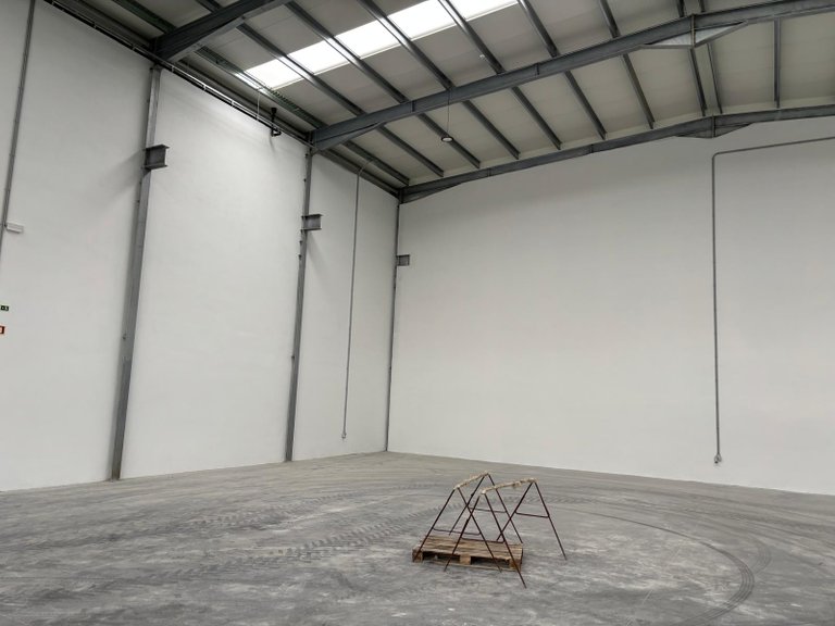 Commercial for Rent in Vilarinho Das Cambas, Cavado 5