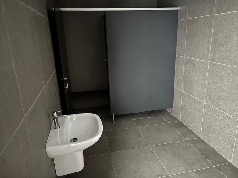 Commercial for Rent in Vilarinho Das Cambas, Cavado 6