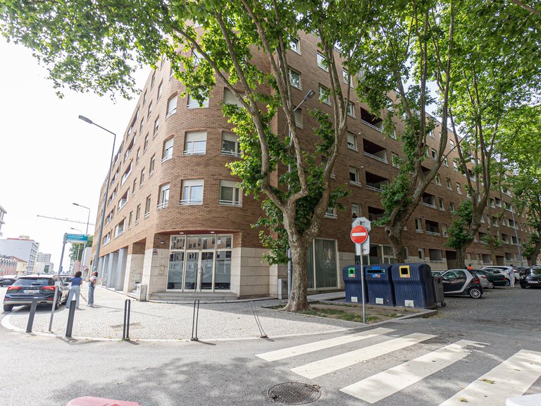 Commercial for Rent in Matosinhos, Porto 22