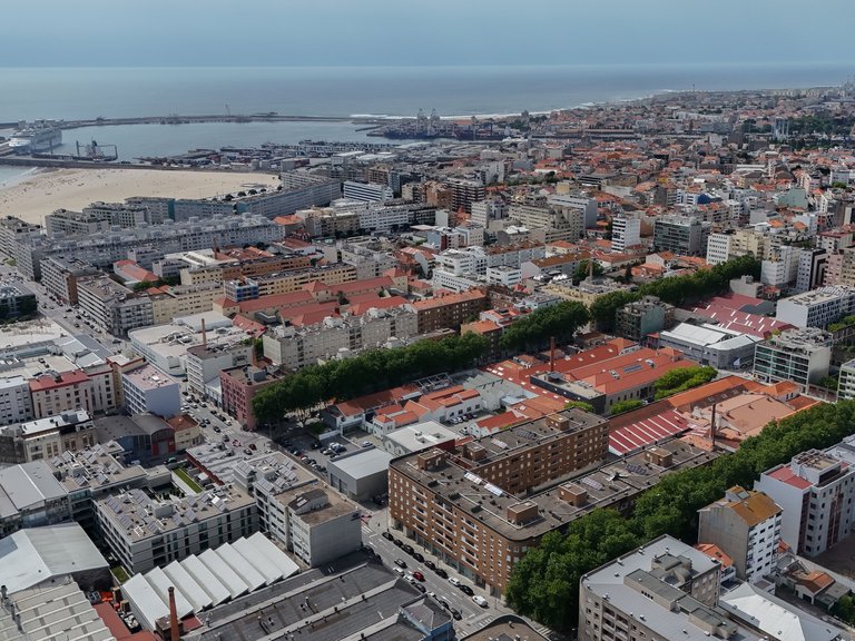 Commercial for Rent in Matosinhos, Porto 28