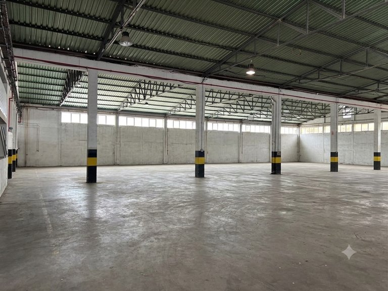 Commercial for Rent in Bougado (são Martinho E Santiago), Porto 2