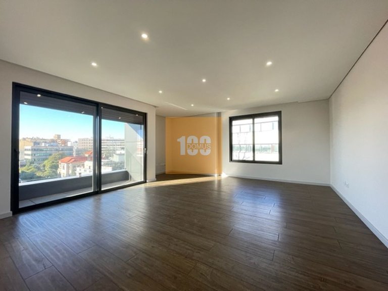 Apartment for Sale in Cedofeita, Santo Ildefonso, Sé, Miragaia, São Nicolau E Vitória, Porto 3